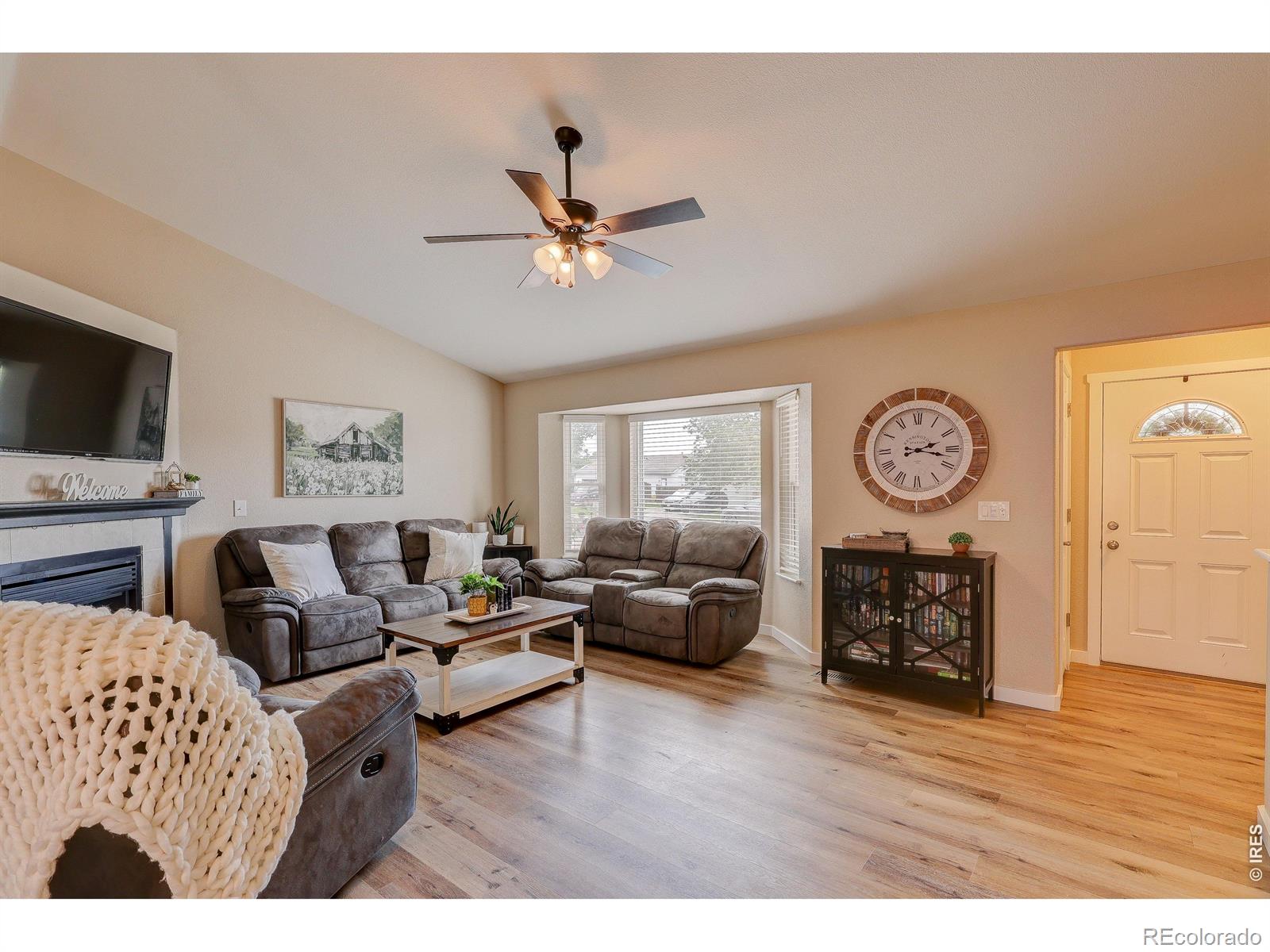 MLS Image #2 for 308  medinah avenue,johnstown, Colorado
