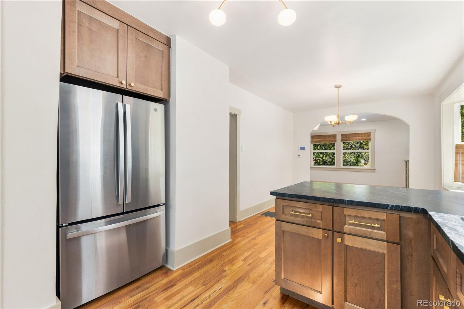 MLS Image #11 for 2589 n glencoe street,denver, Colorado