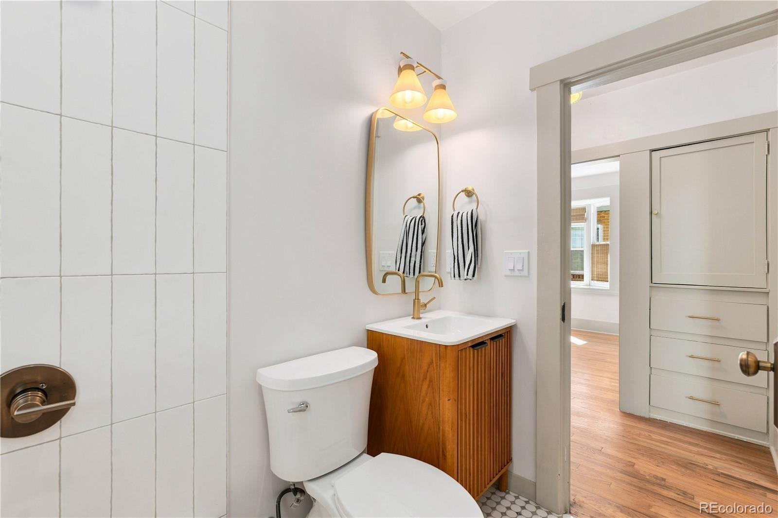 MLS Image #19 for 2589 n glencoe street,denver, Colorado