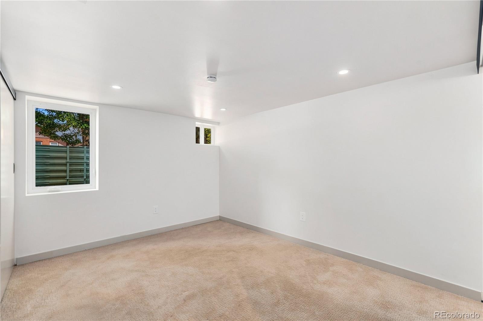 MLS Image #26 for 2589 n glencoe street,denver, Colorado
