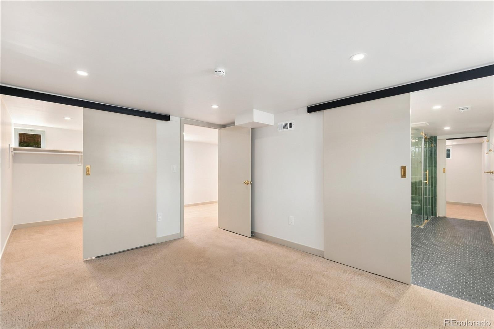 MLS Image #28 for 2589 n glencoe street,denver, Colorado