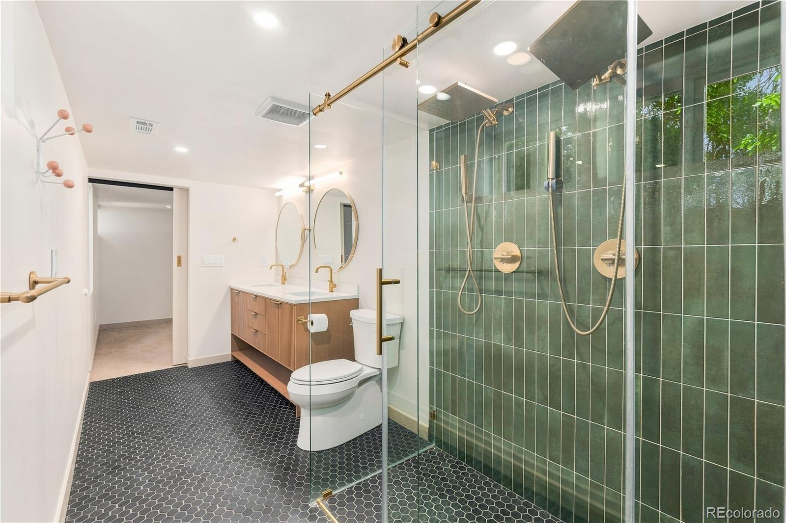 MLS Image #30 for 2589 n glencoe street,denver, Colorado