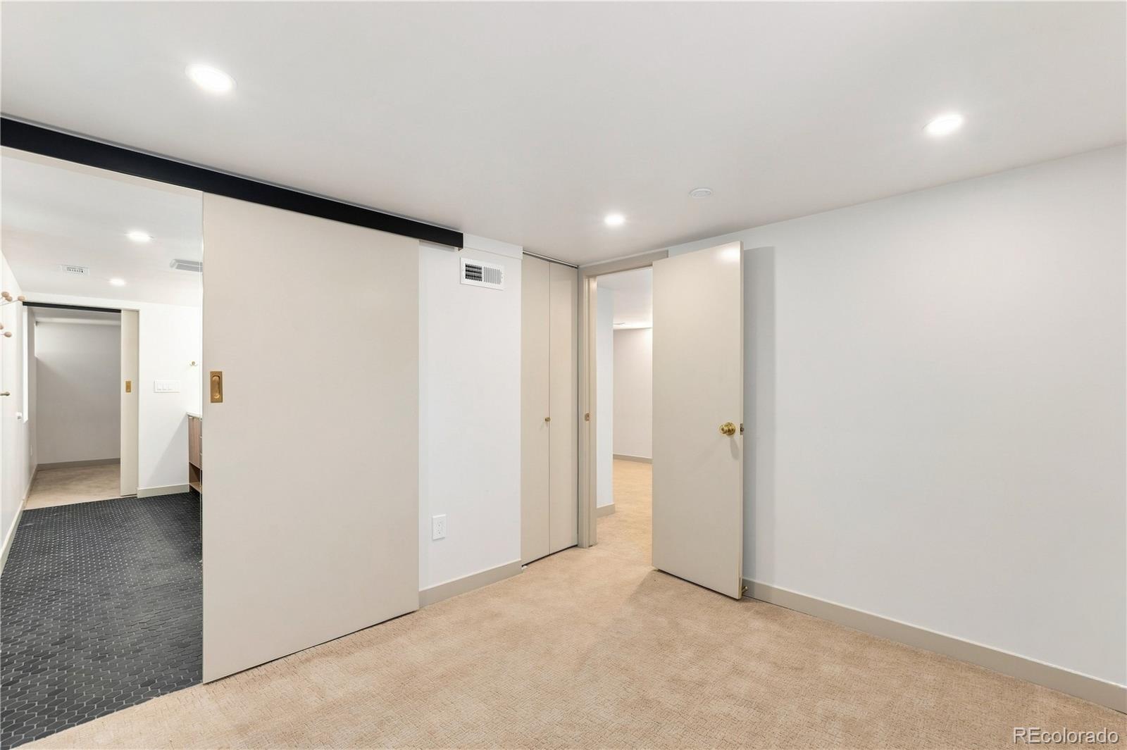 MLS Image #32 for 2589 n glencoe street,denver, Colorado