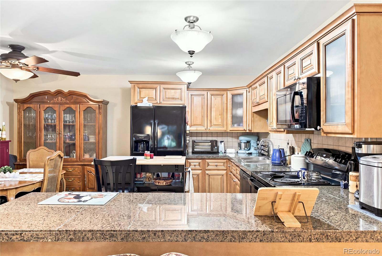 MLS Image #13 for 9360 e center avenue,denver, Colorado