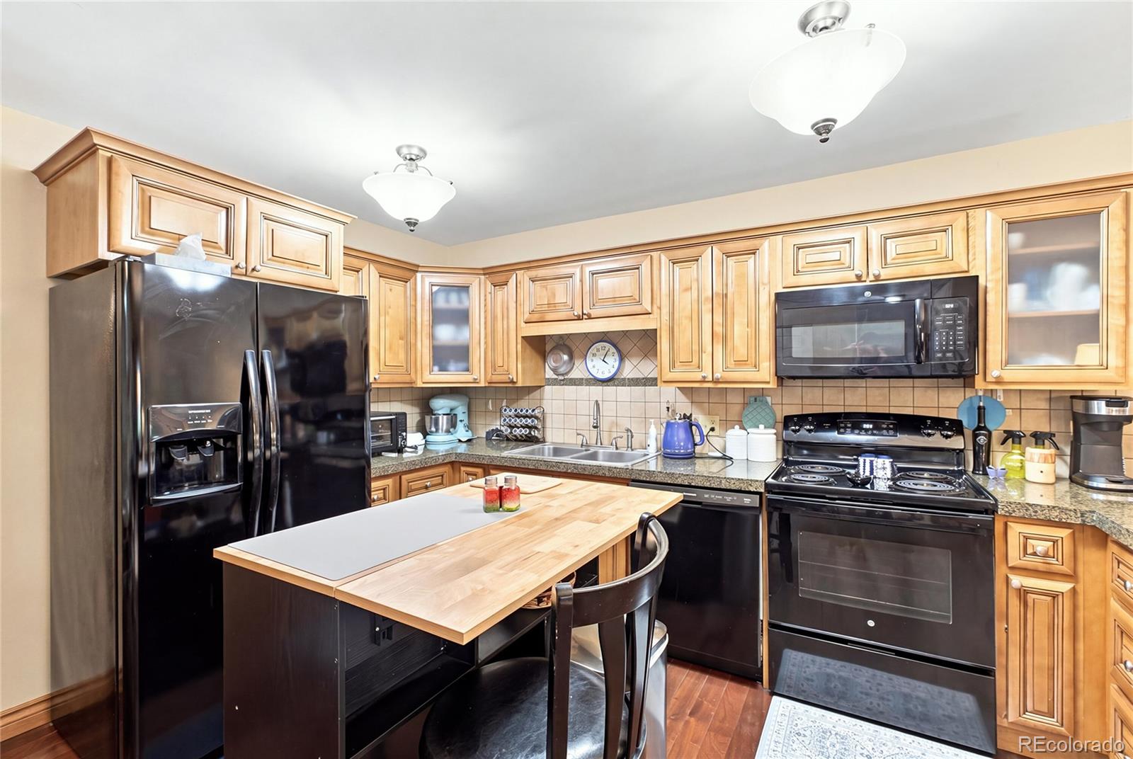 MLS Image #14 for 9360 e center avenue,denver, Colorado