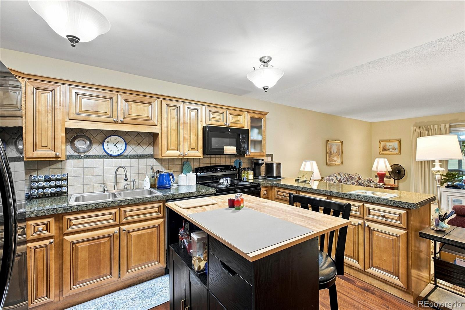 MLS Image #18 for 9360 e center avenue,denver, Colorado