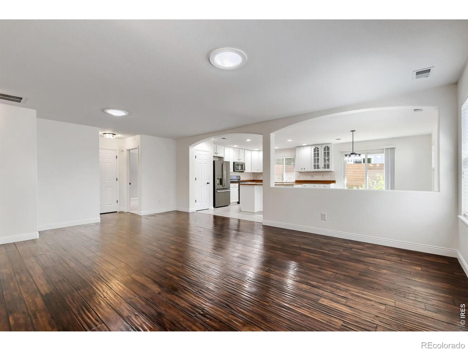 MLS Image #2 for 10488  mobile way,commerce city, Colorado