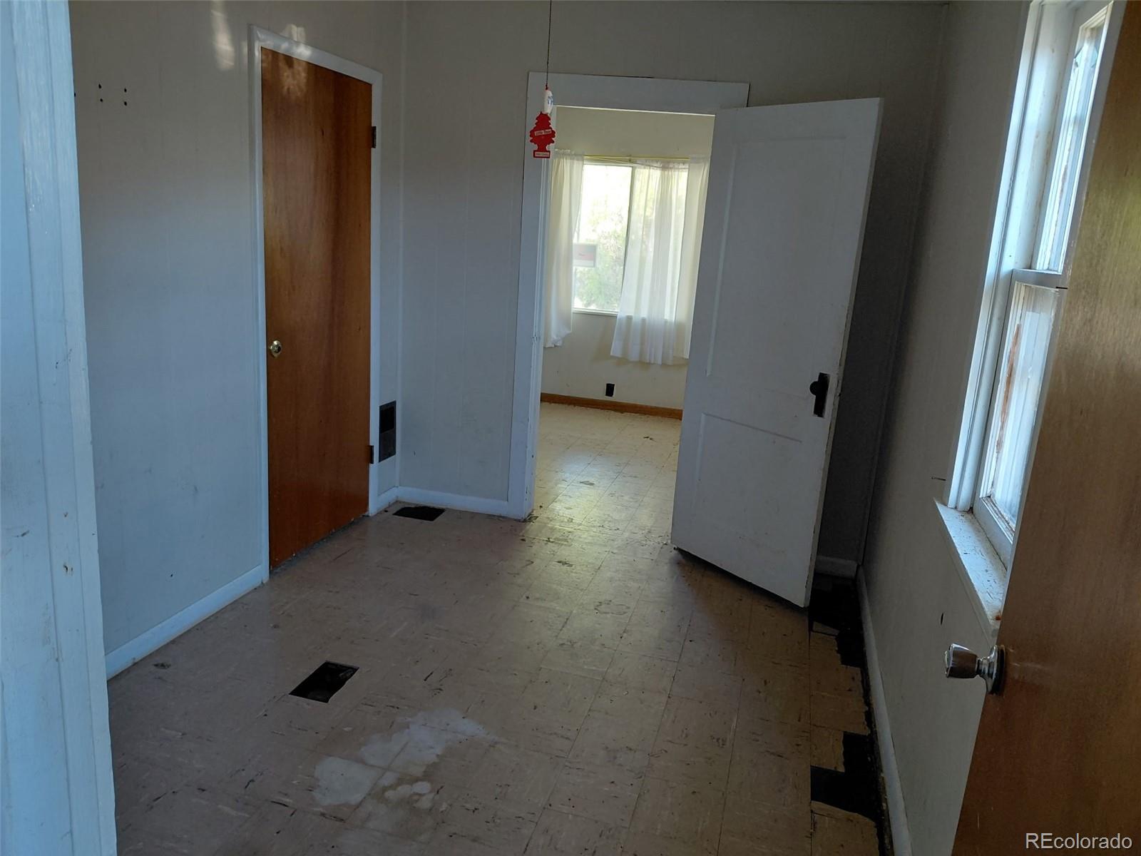 MLS Image #8 for 1219  rice avenue,la junta, Colorado