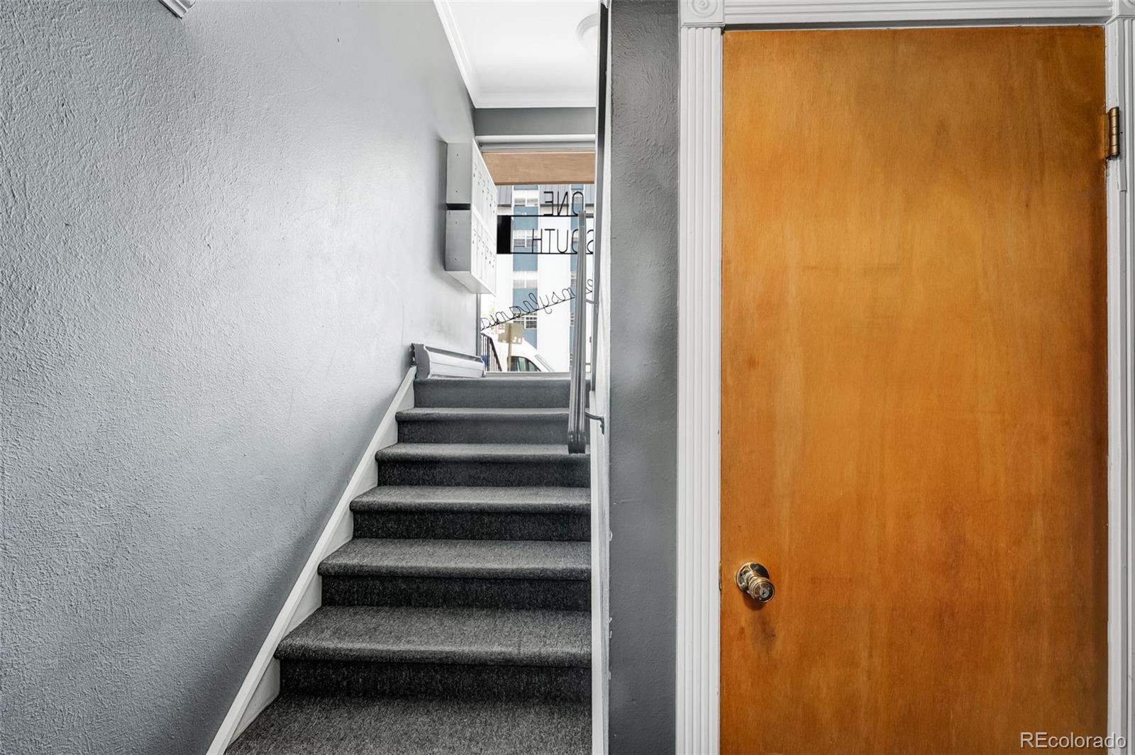 MLS Image #11 for 1 s pennsylvania street,denver, Colorado