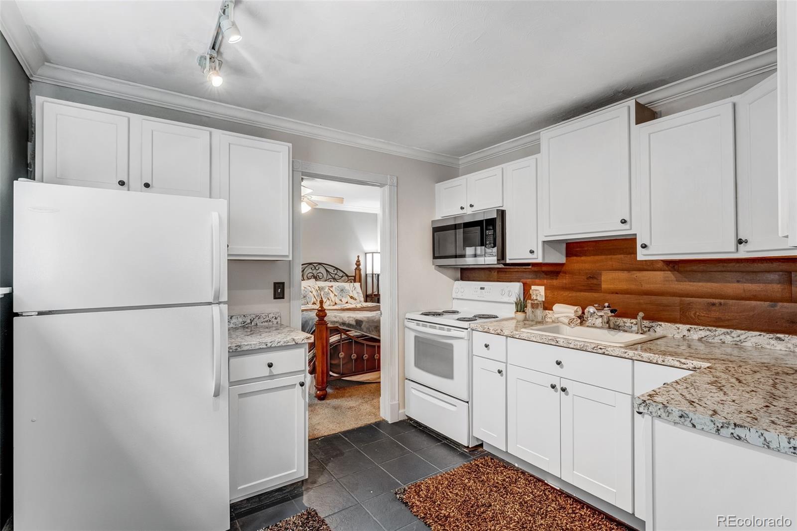 MLS Image #4 for 1 s pennsylvania street,denver, Colorado