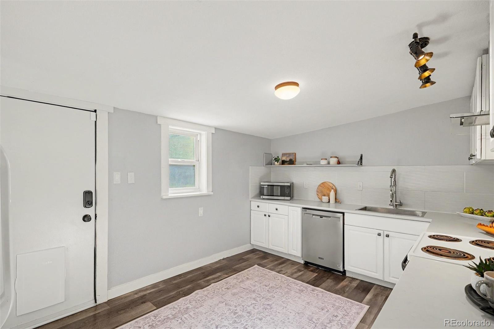 MLS Image #10 for 4218 s cherokee street,englewood, Colorado