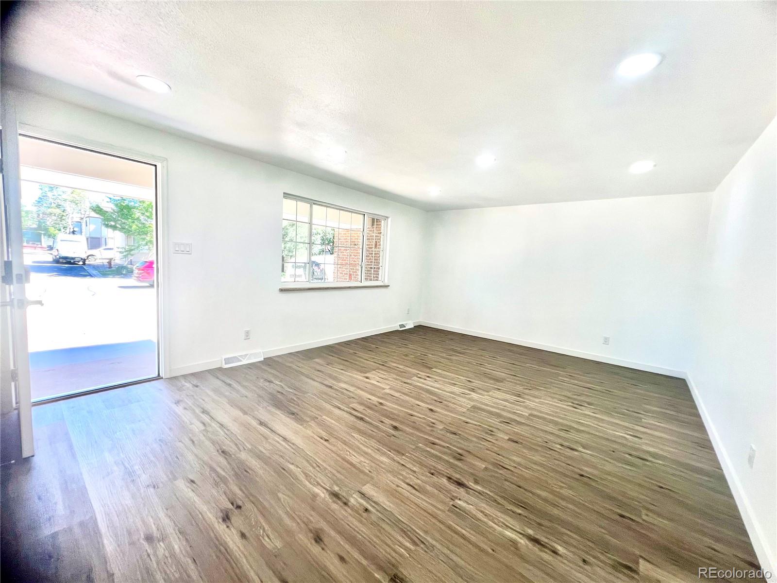 MLS Image #5 for 1921 s carr street,denver, Colorado