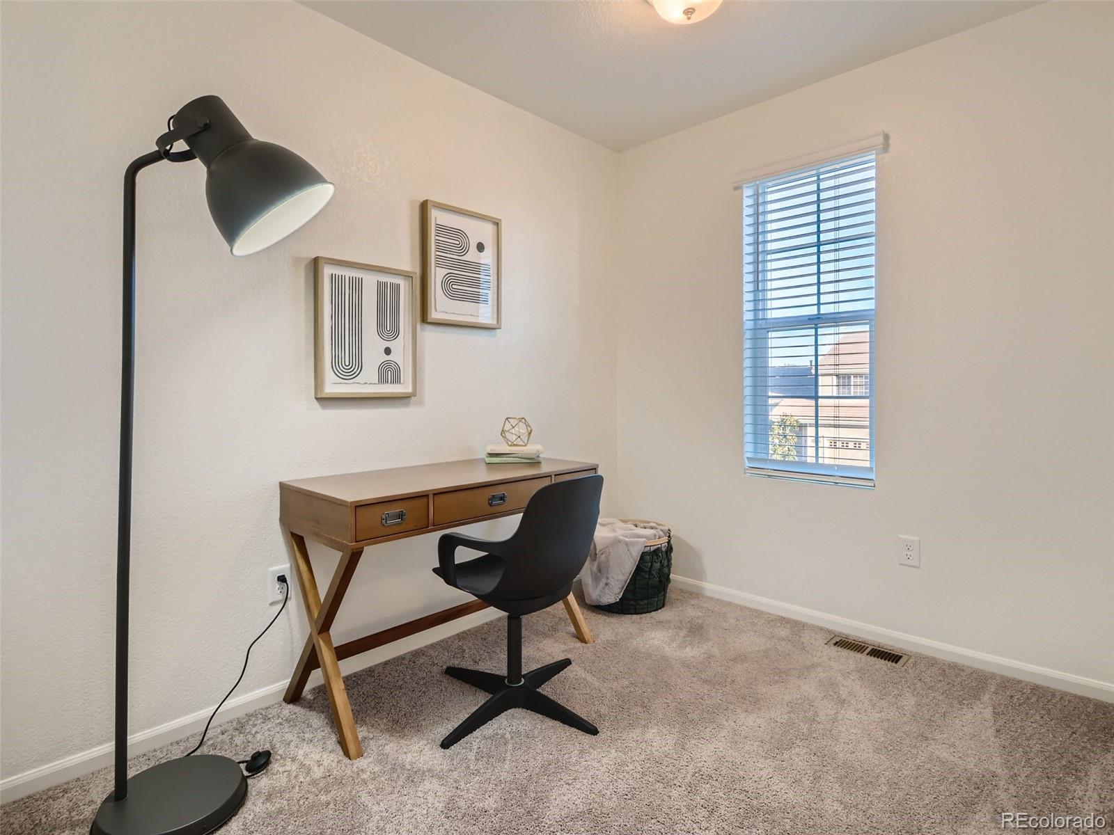 MLS Image #16 for 20000 e 40th avenue,denver, Colorado