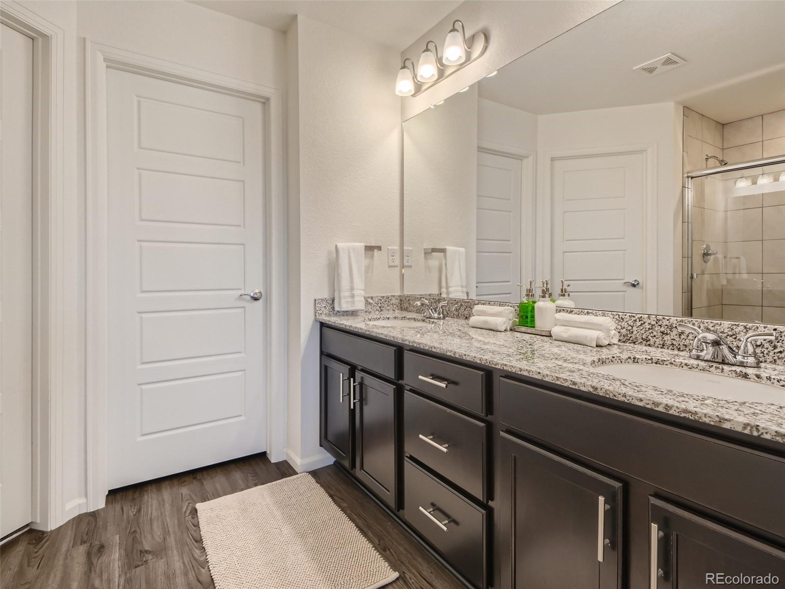 MLS Image #17 for 20000 e 40th avenue,denver, Colorado