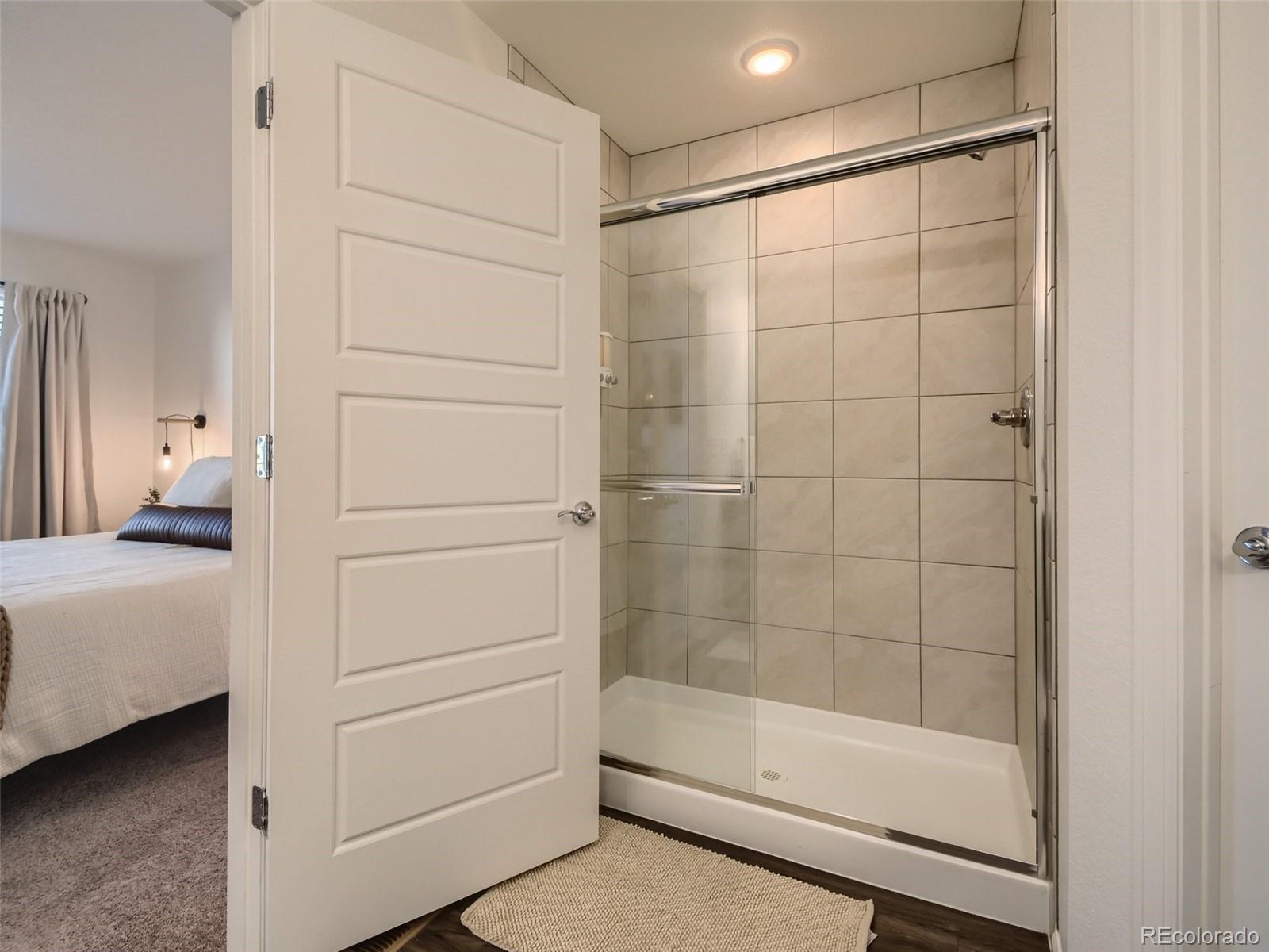 MLS Image #18 for 20000 e 40th avenue,denver, Colorado