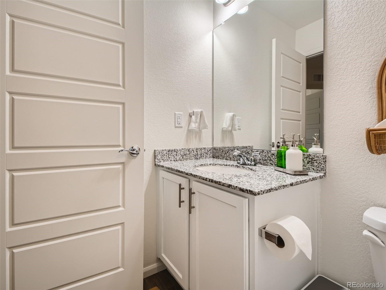 MLS Image #23 for 20000 e 40th avenue,denver, Colorado