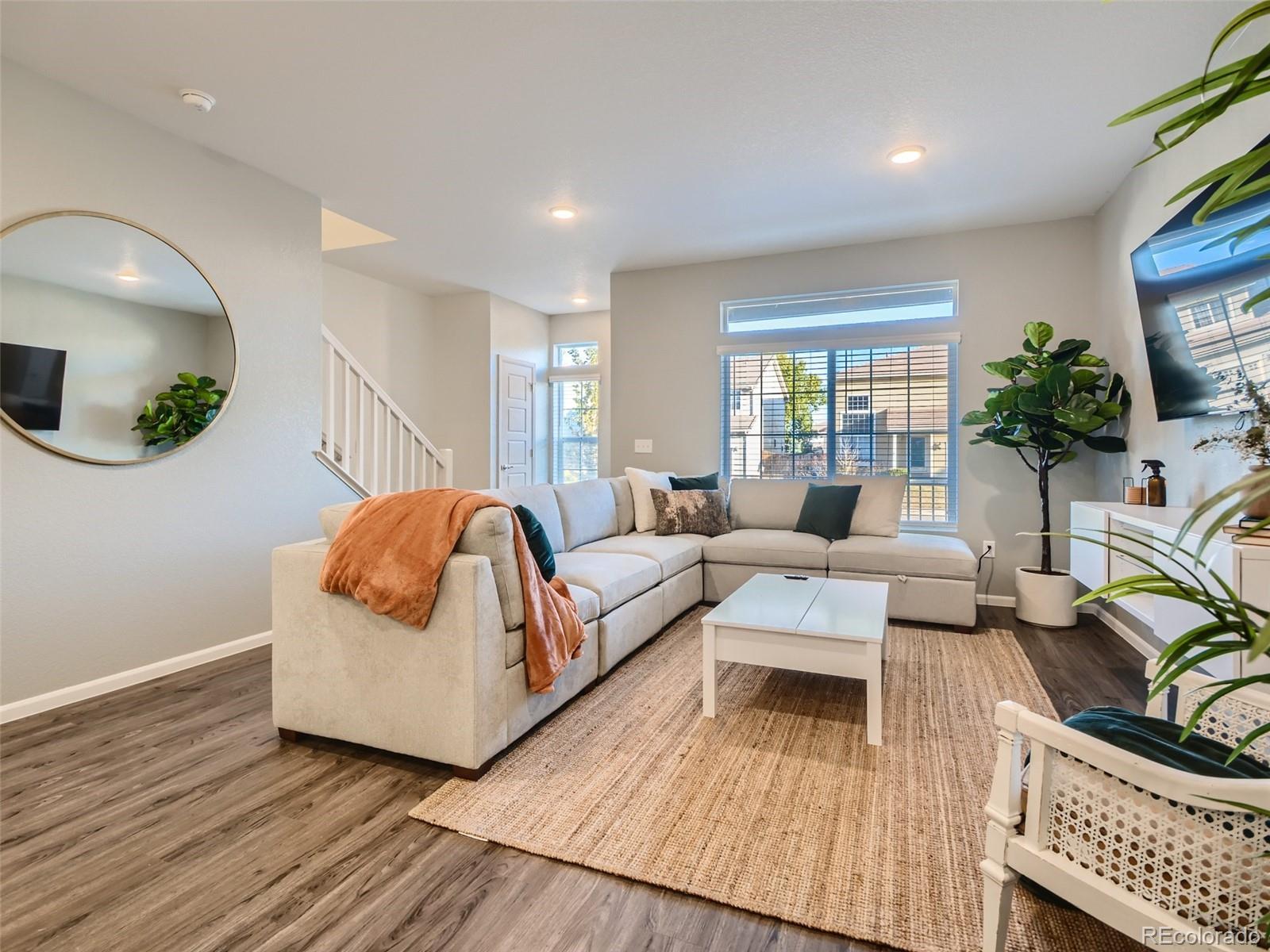 MLS Image #5 for 20000 e 40th avenue,denver, Colorado