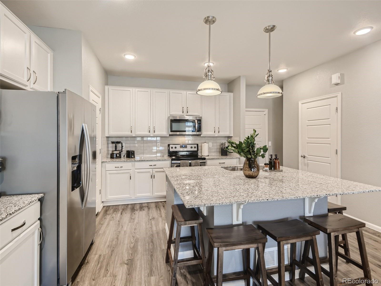 MLS Image #8 for 20000 e 40th avenue,denver, Colorado