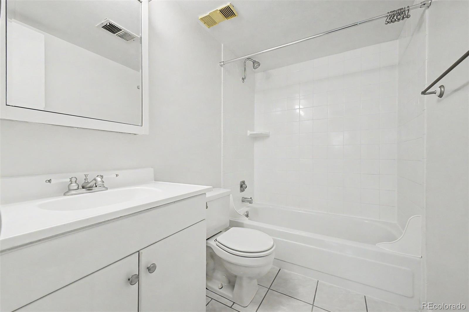 MLS Image #13 for 12506 e cornell avenue,aurora, Colorado