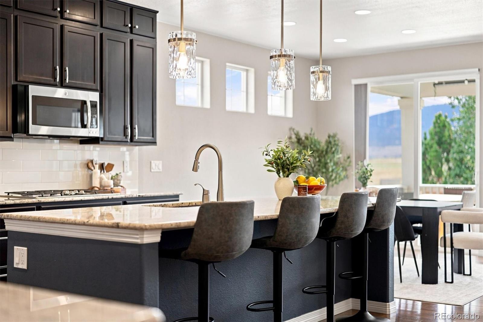 MLS Image #2 for 9437  iron mountain way,arvada, Colorado