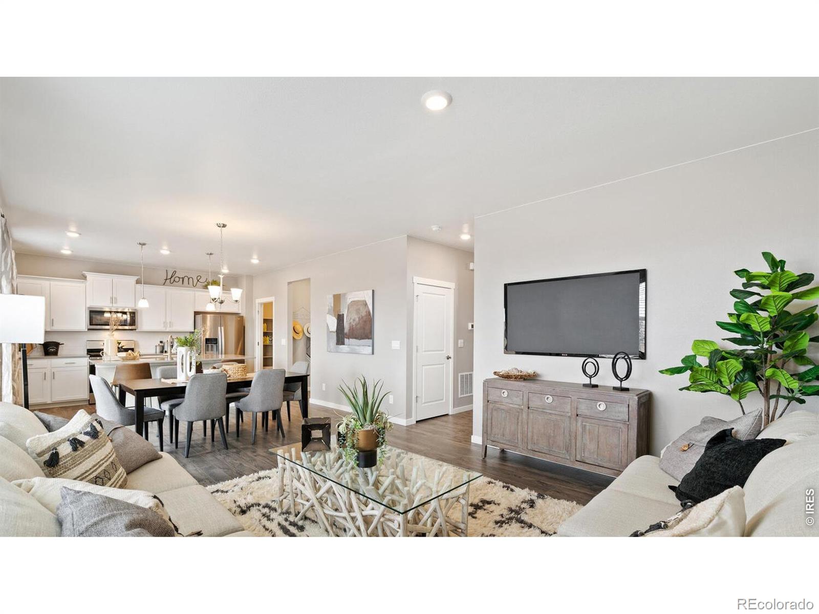 MLS Image #3 for 4077  emerald lake road,brighton, Colorado