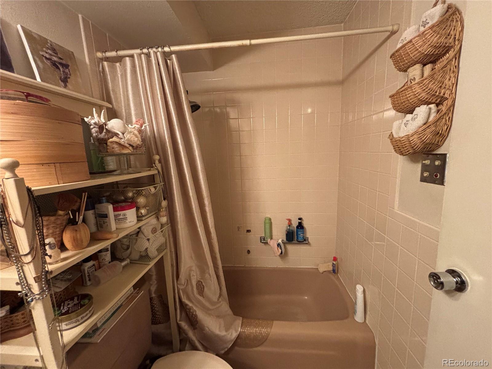MLS Image #12 for 411  lakewood circle b-813,colorado springs, Colorado