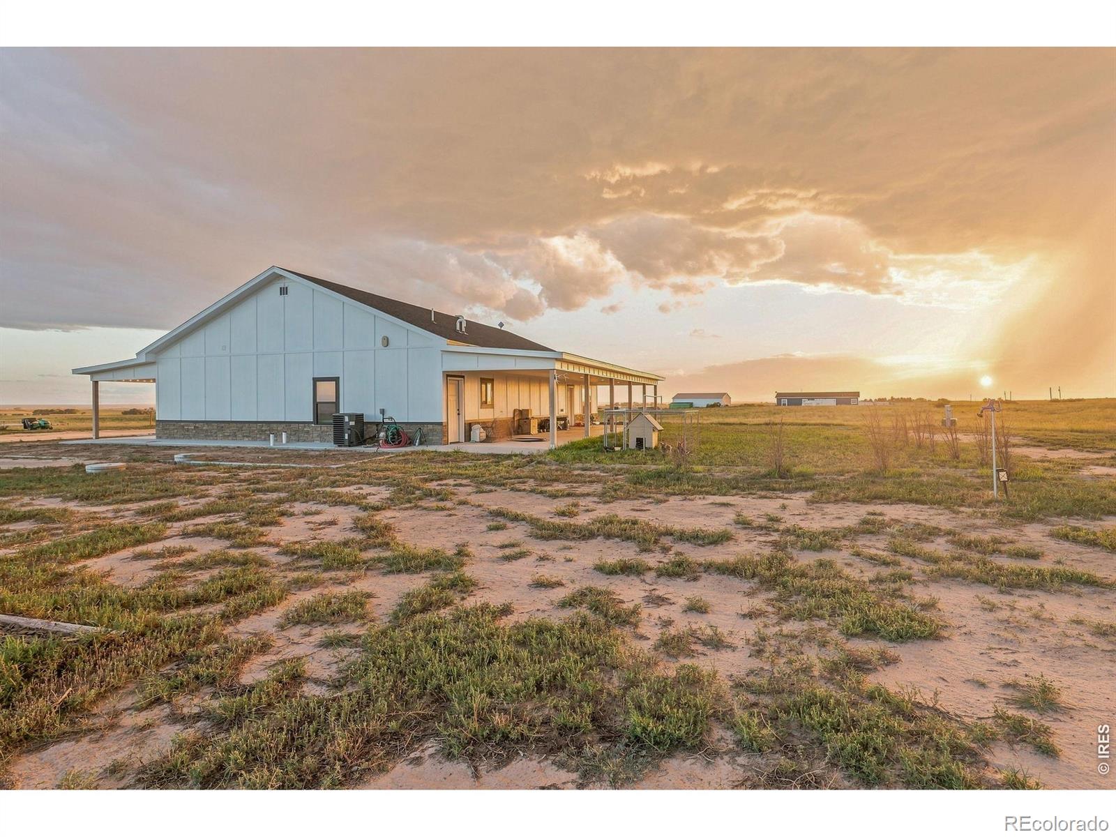 MLS Image #21 for 15550  county road x ,weldona, Colorado