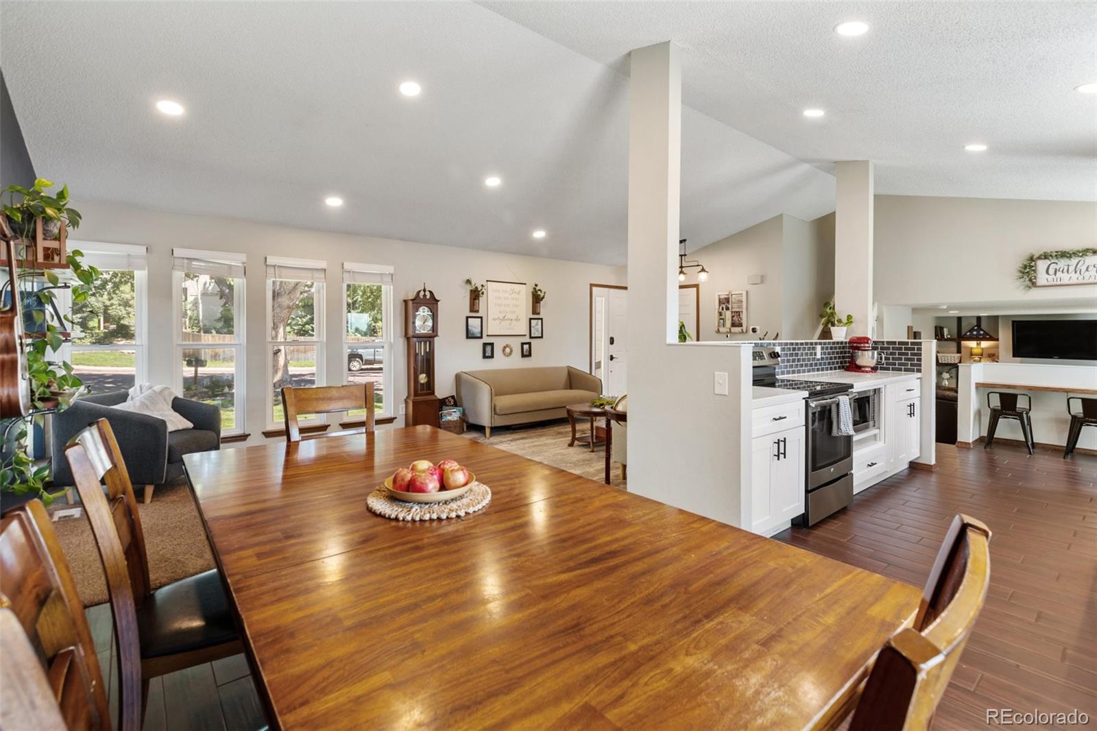 MLS Image #6 for 4932  horseshoe bend street,colorado springs, Colorado