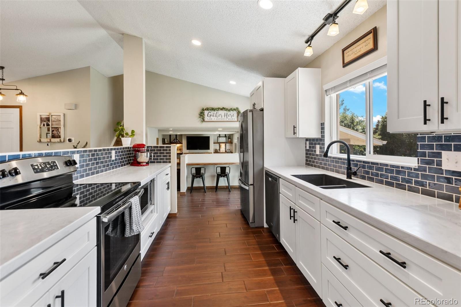 MLS Image #8 for 4932  horseshoe bend street,colorado springs, Colorado