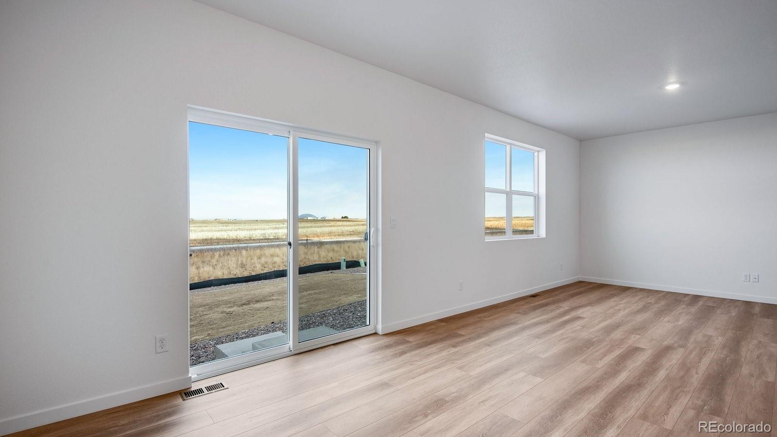 MLS Image #11 for 2348  crosswind street,fort lupton, Colorado