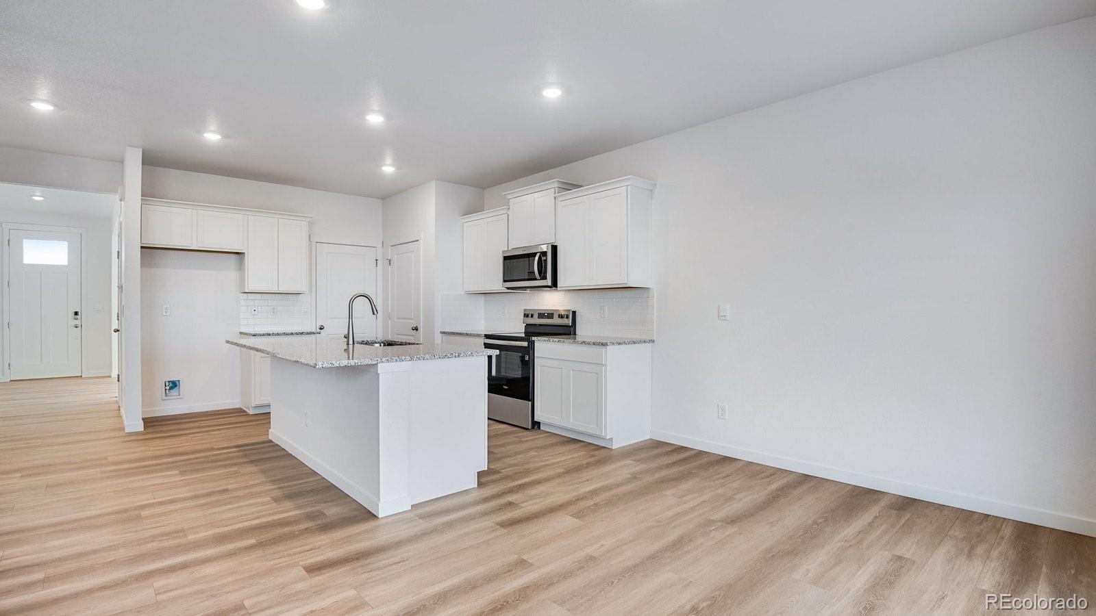 MLS Image #14 for 2348  crosswind street,fort lupton, Colorado