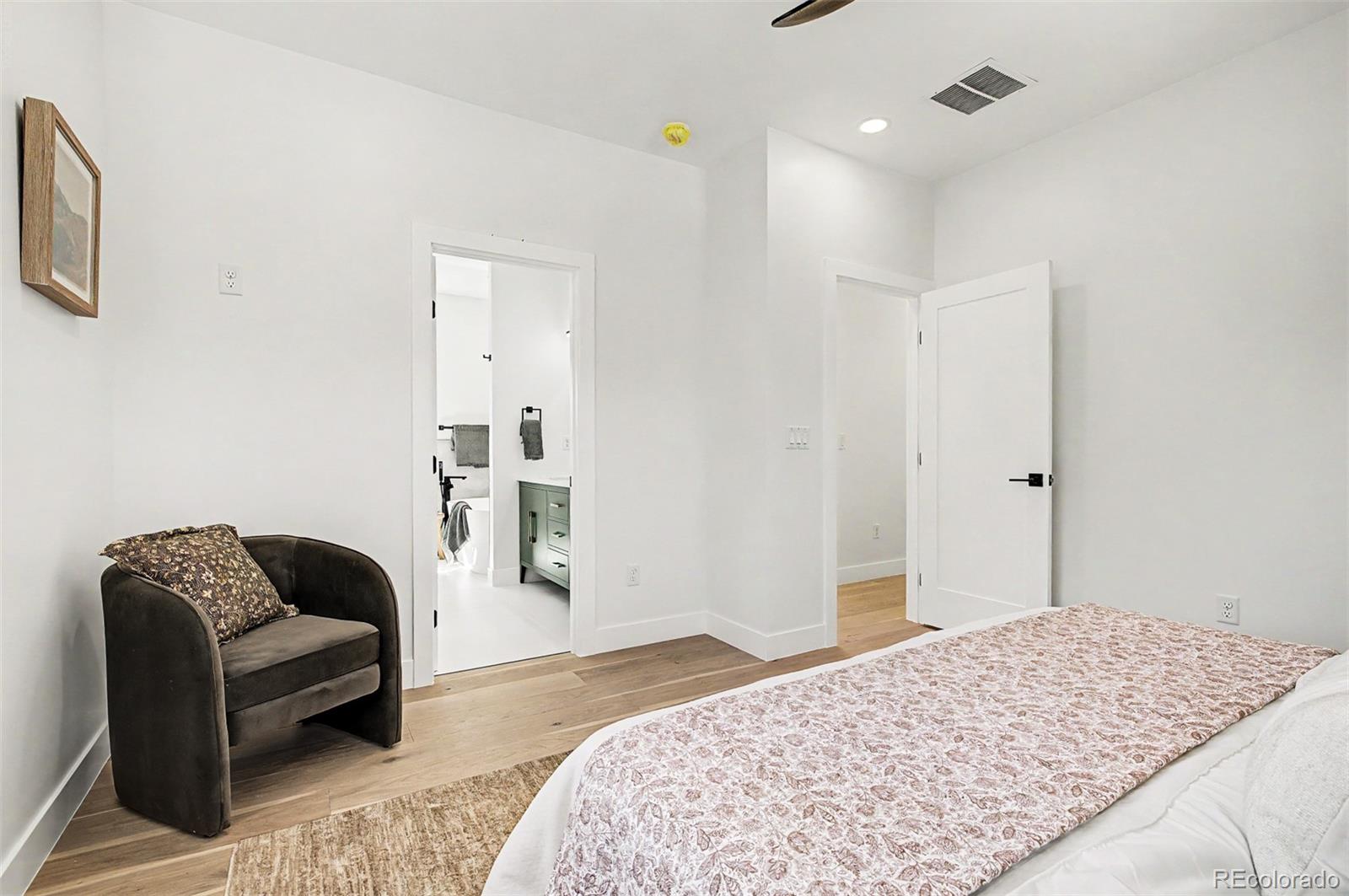 MLS Image #24 for 2029  gray street,denver, Colorado