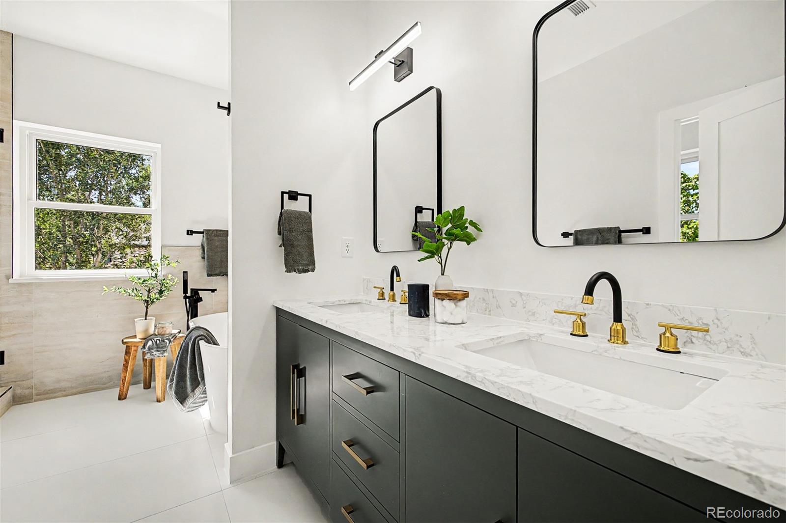 MLS Image #27 for 2029  gray street,denver, Colorado