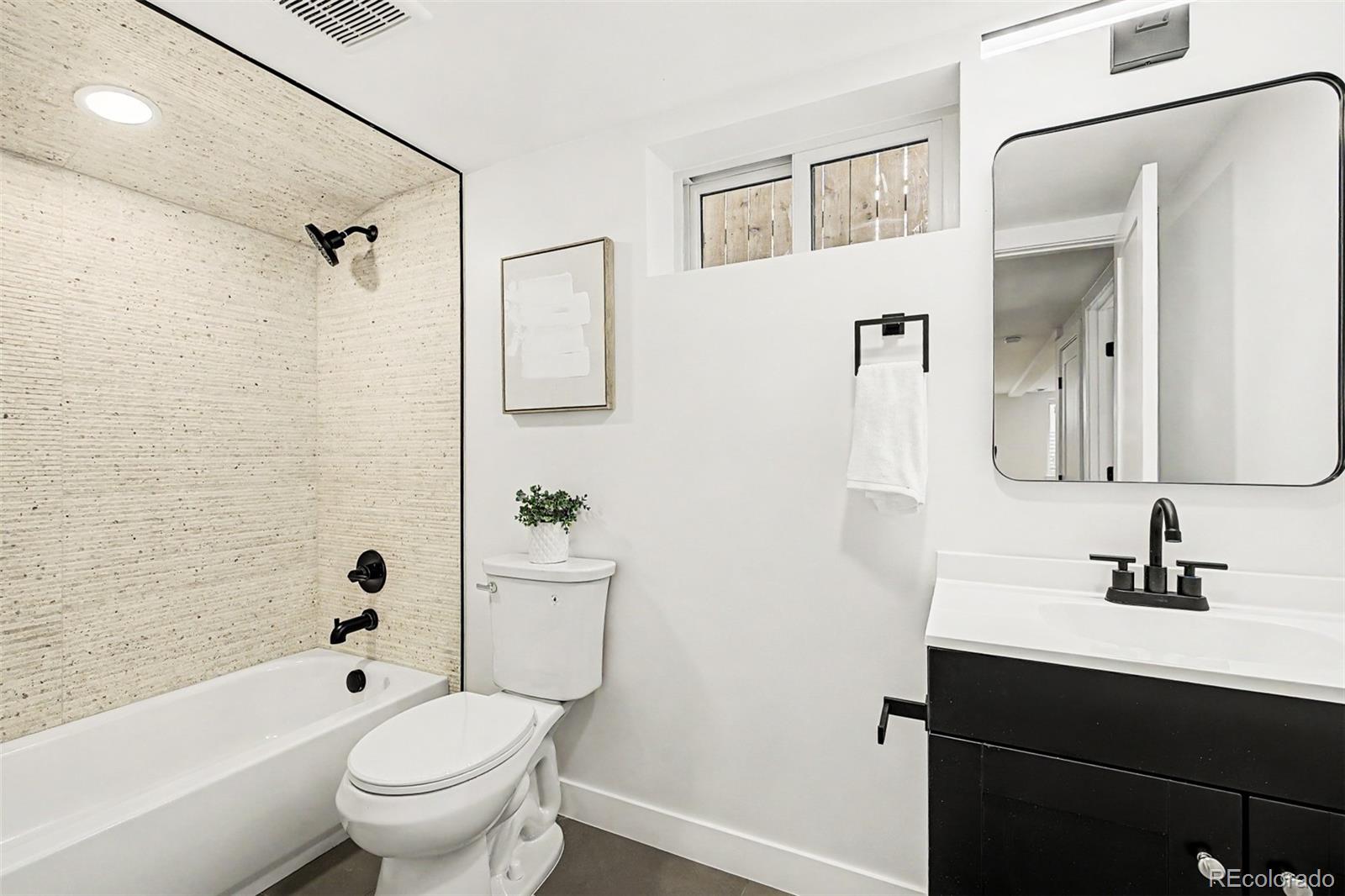 MLS Image #47 for 2029  gray street,denver, Colorado