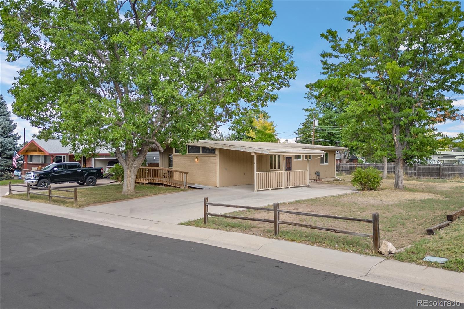 MLS Image #1 for 6728 s birch way,centennial, Colorado