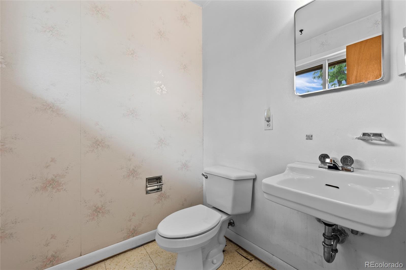 MLS Image #23 for 6728 s birch way,centennial, Colorado