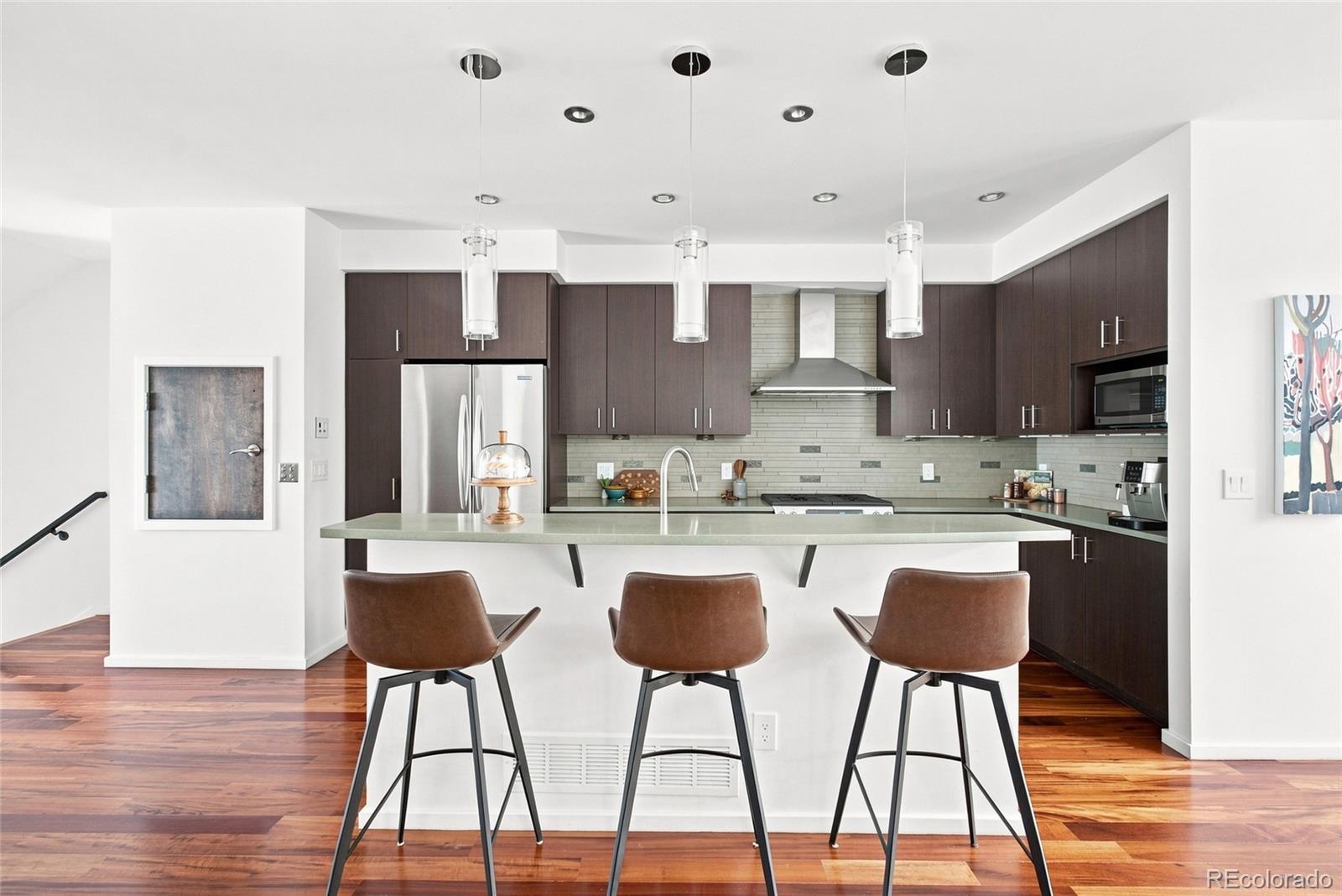 MLS Image #10 for 2202 n emerson street,denver, Colorado