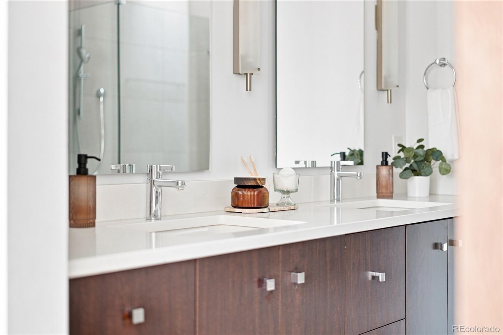 MLS Image #17 for 2202 n emerson street,denver, Colorado