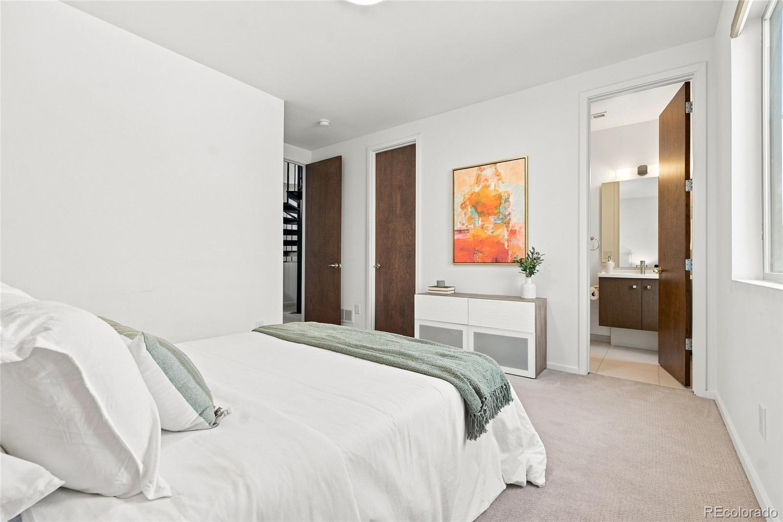 MLS Image #23 for 2202 n emerson street,denver, Colorado