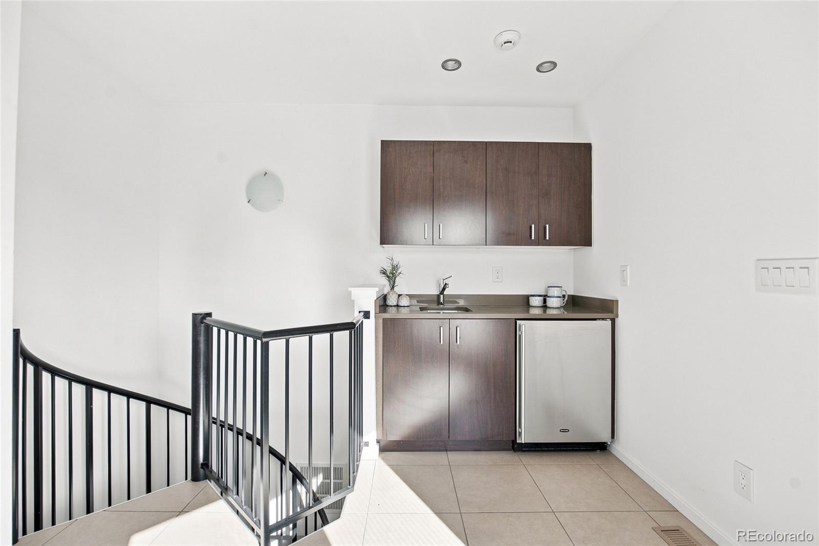 MLS Image #32 for 2202 n emerson street,denver, Colorado