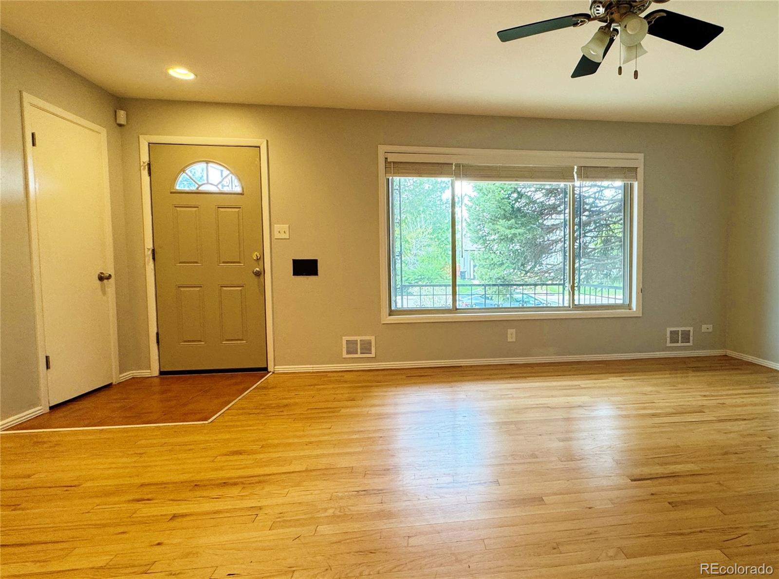 MLS Image #1 for 6644 s race circle,centennial, Colorado