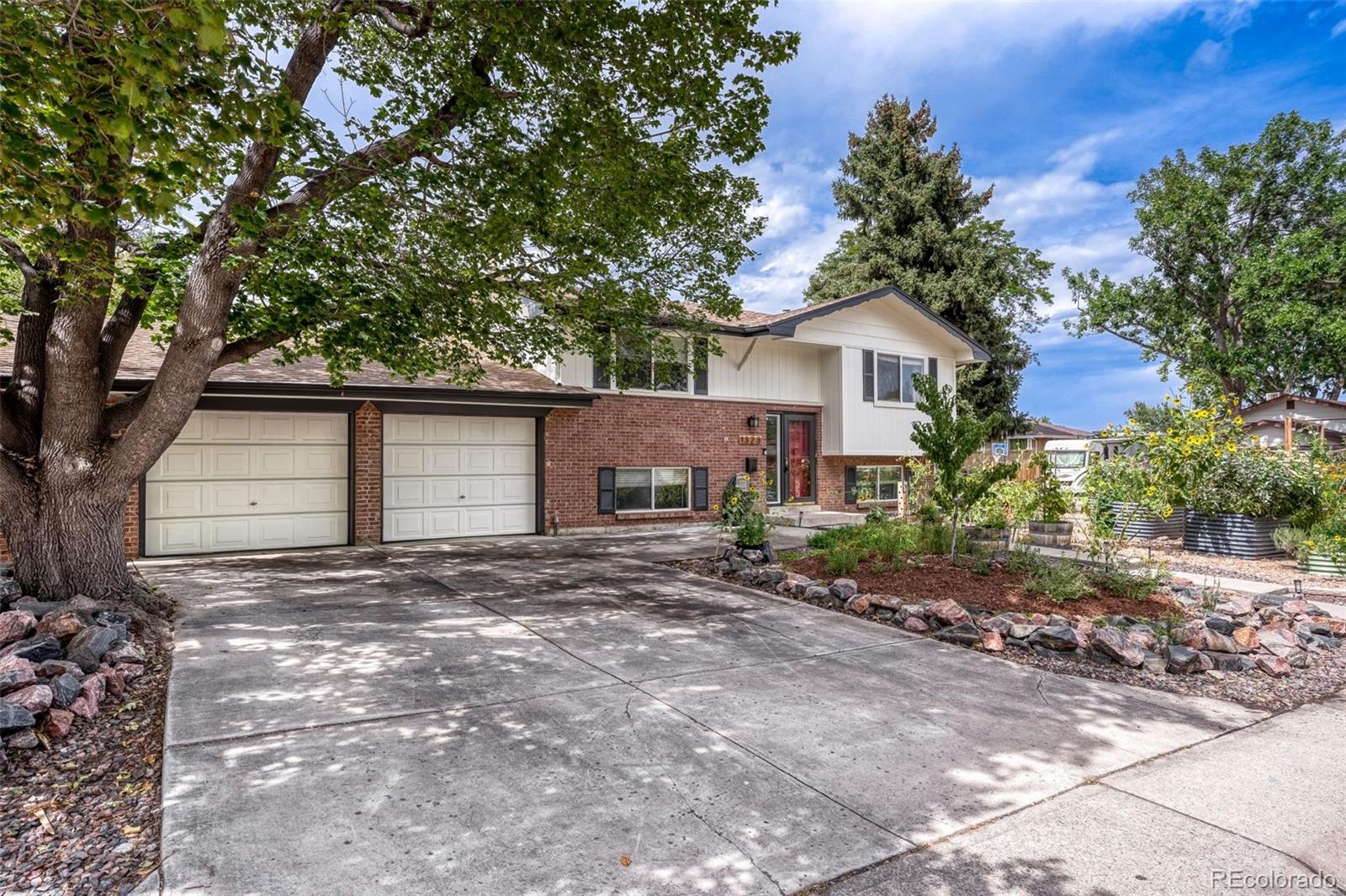 MLS Image #3 for 1323 s dudley street,lakewood, Colorado