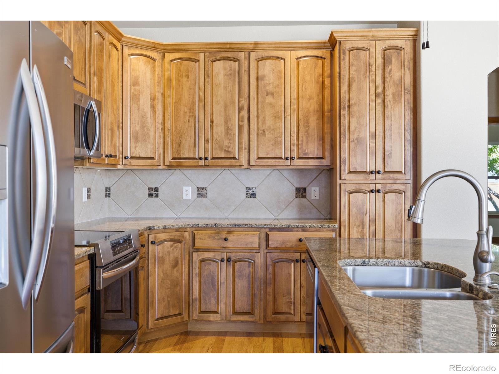 MLS Image #11 for 2010  ridgway court,loveland, Colorado