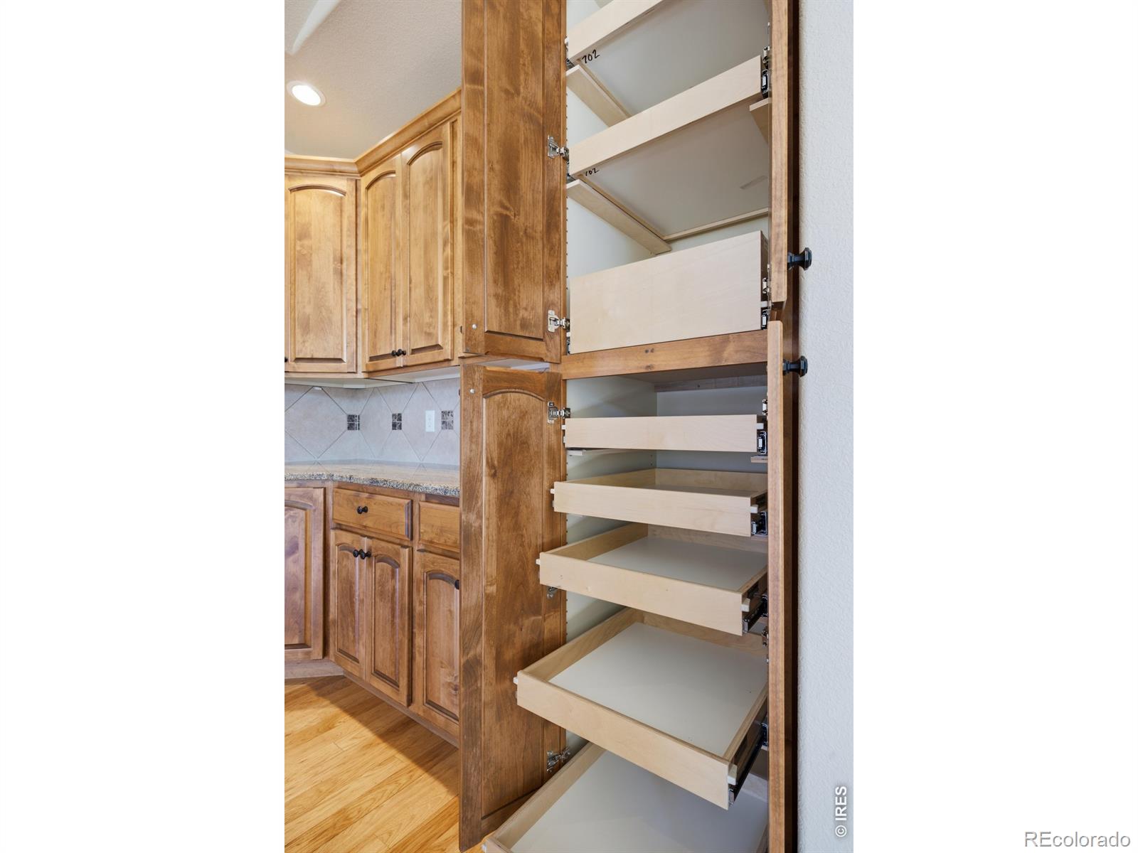 MLS Image #13 for 2010  ridgway court,loveland, Colorado