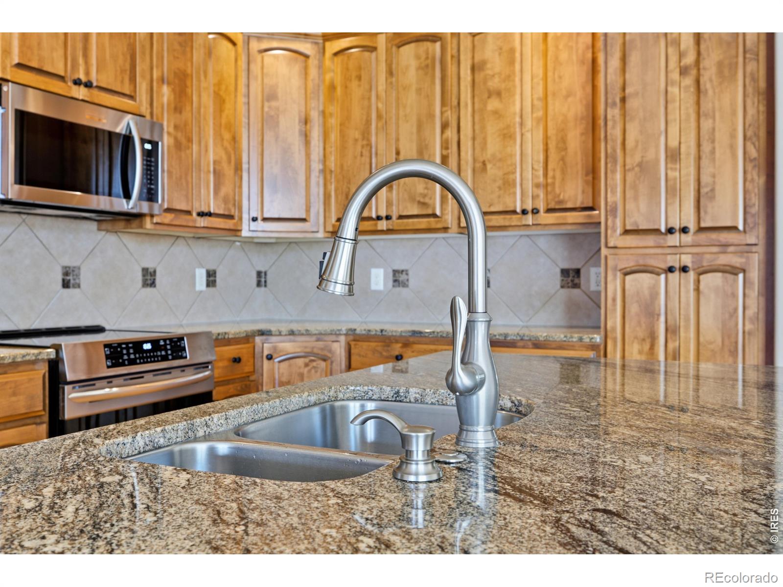 MLS Image #8 for 2010  ridgway court,loveland, Colorado