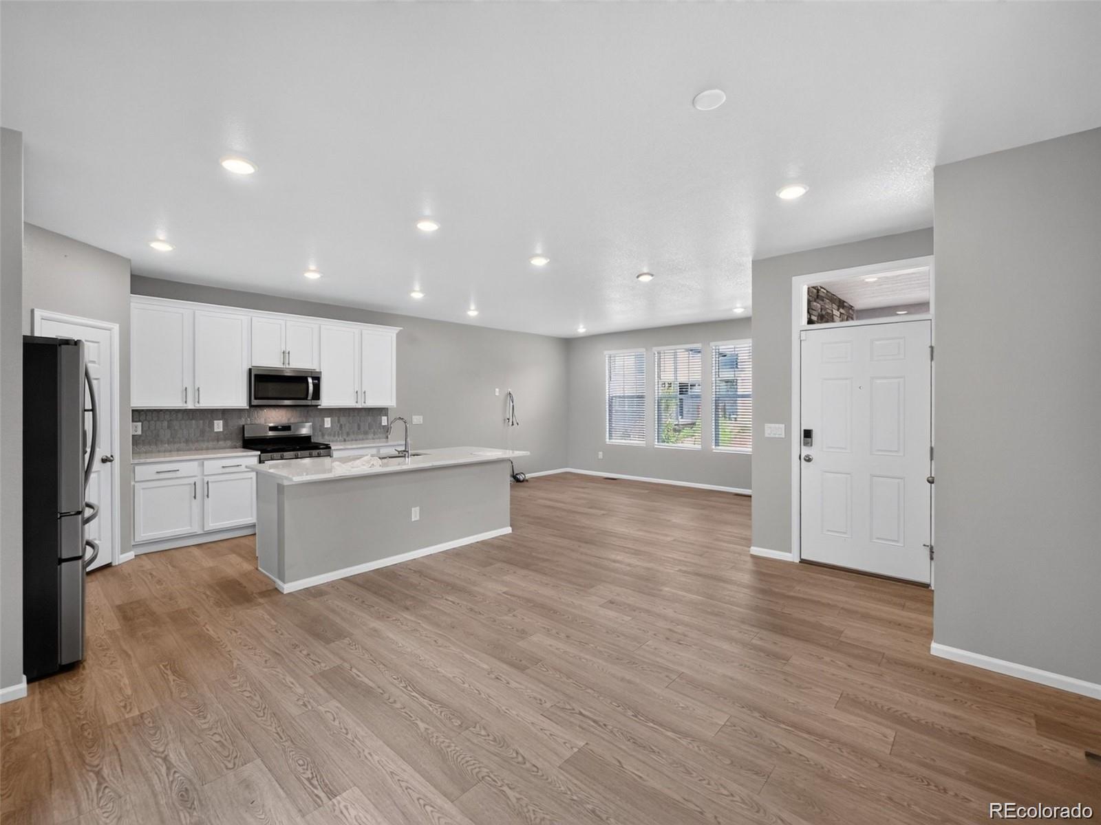MLS Image #11 for 745 n tempe street,aurora, Colorado