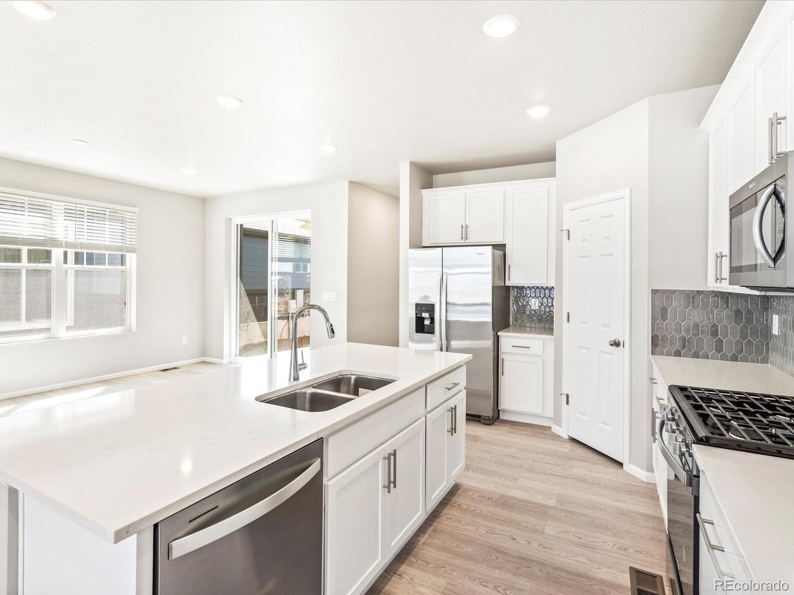 MLS Image #13 for 745 n tempe street,aurora, Colorado