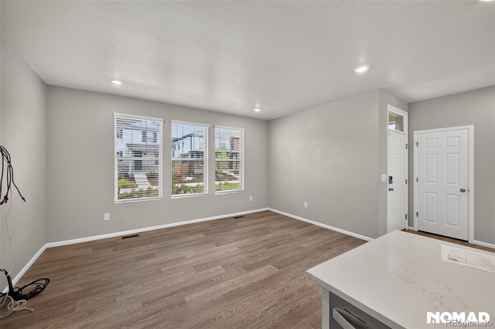 MLS Image #8 for 745 n tempe street,aurora, Colorado
