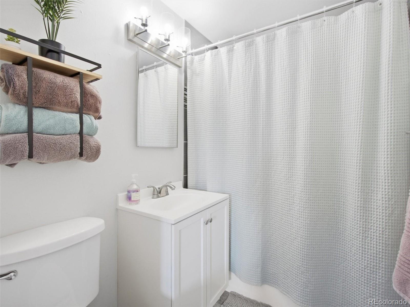 MLS Image #26 for 822  geneva street,aurora, Colorado