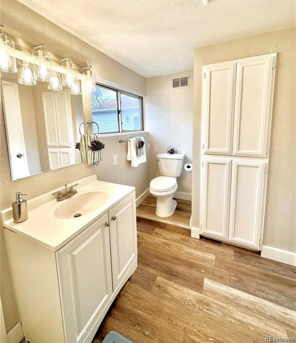 MLS Image #7 for 822  geneva street,aurora, Colorado